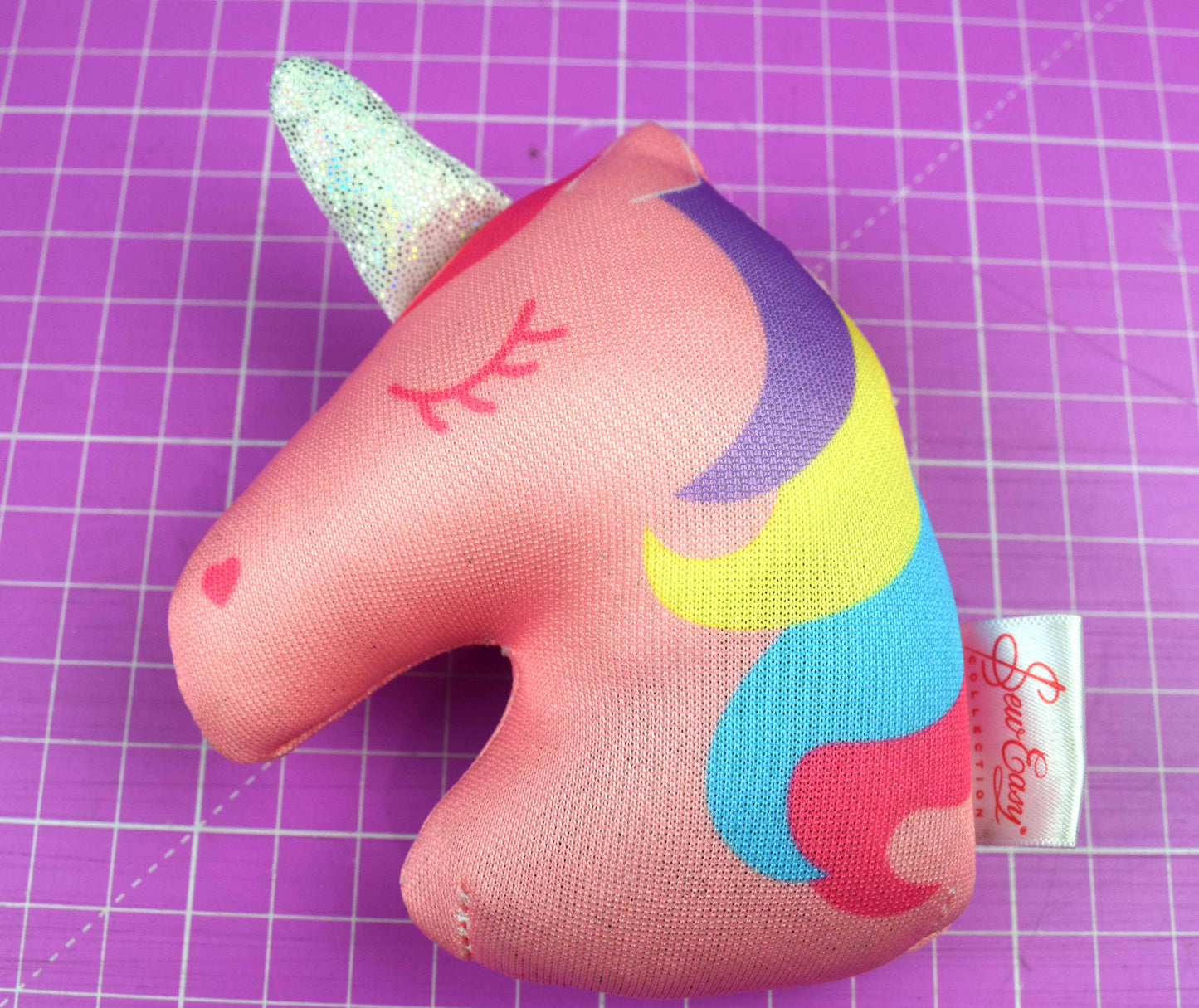 Pin cushion, sloth pin cushion, bee pin cushion, unicorn pin cushion, sewing gift, Price for one pin cushion - The Quilt Sanctuary