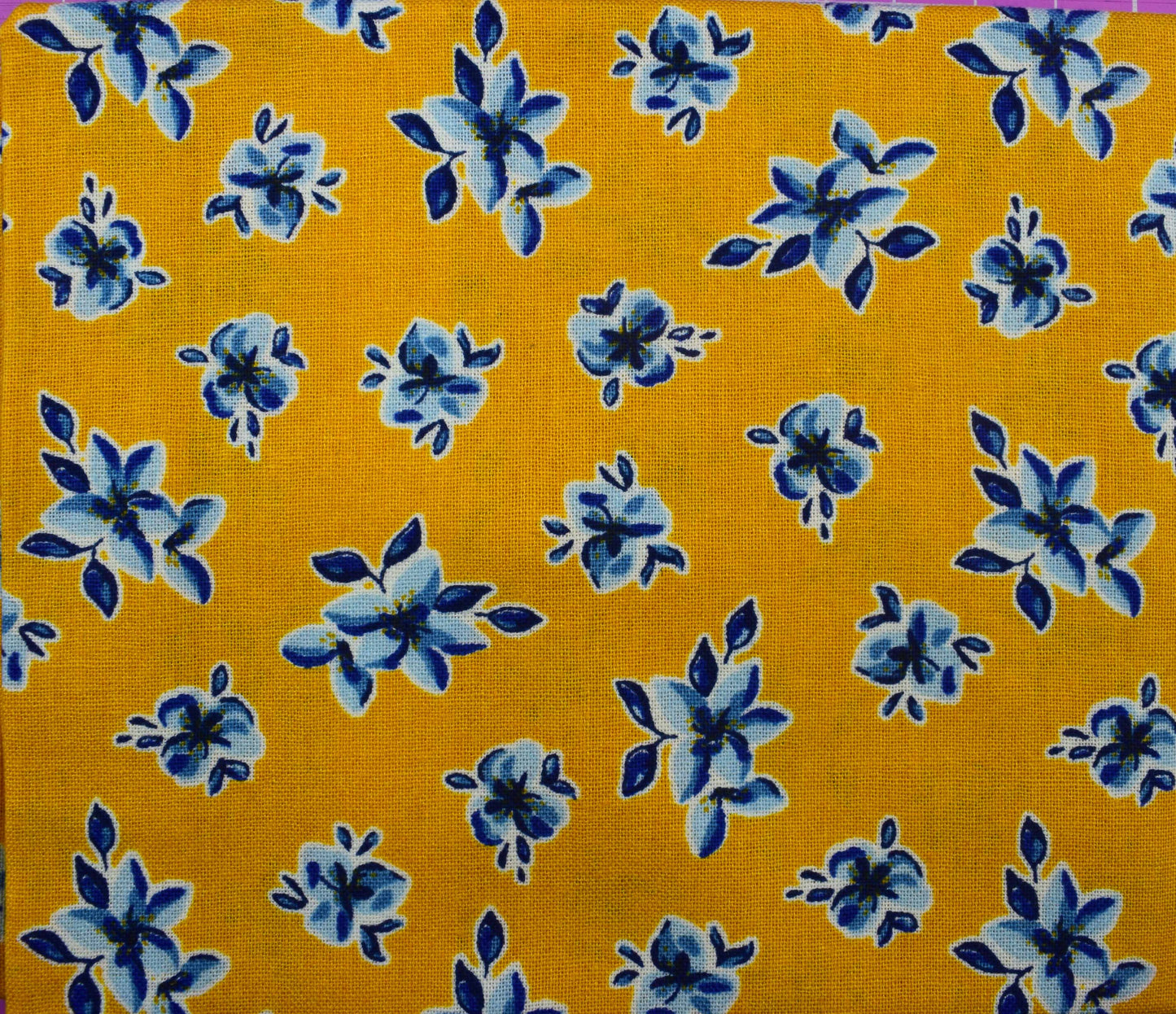 Sunflower fat Quarter Bundle, Cotton quilting fabric, - The Quilt Sanctuary