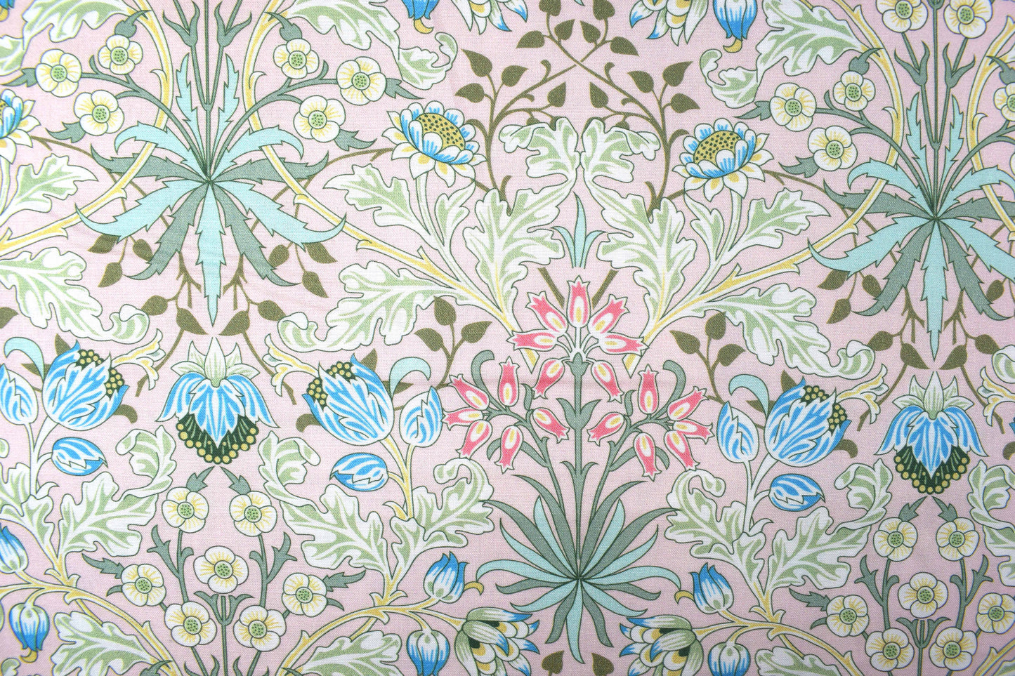 William Morris Hyacinth, Simply Nature, organic Quilting fabric, cotton fabric - Price by the Half Metre