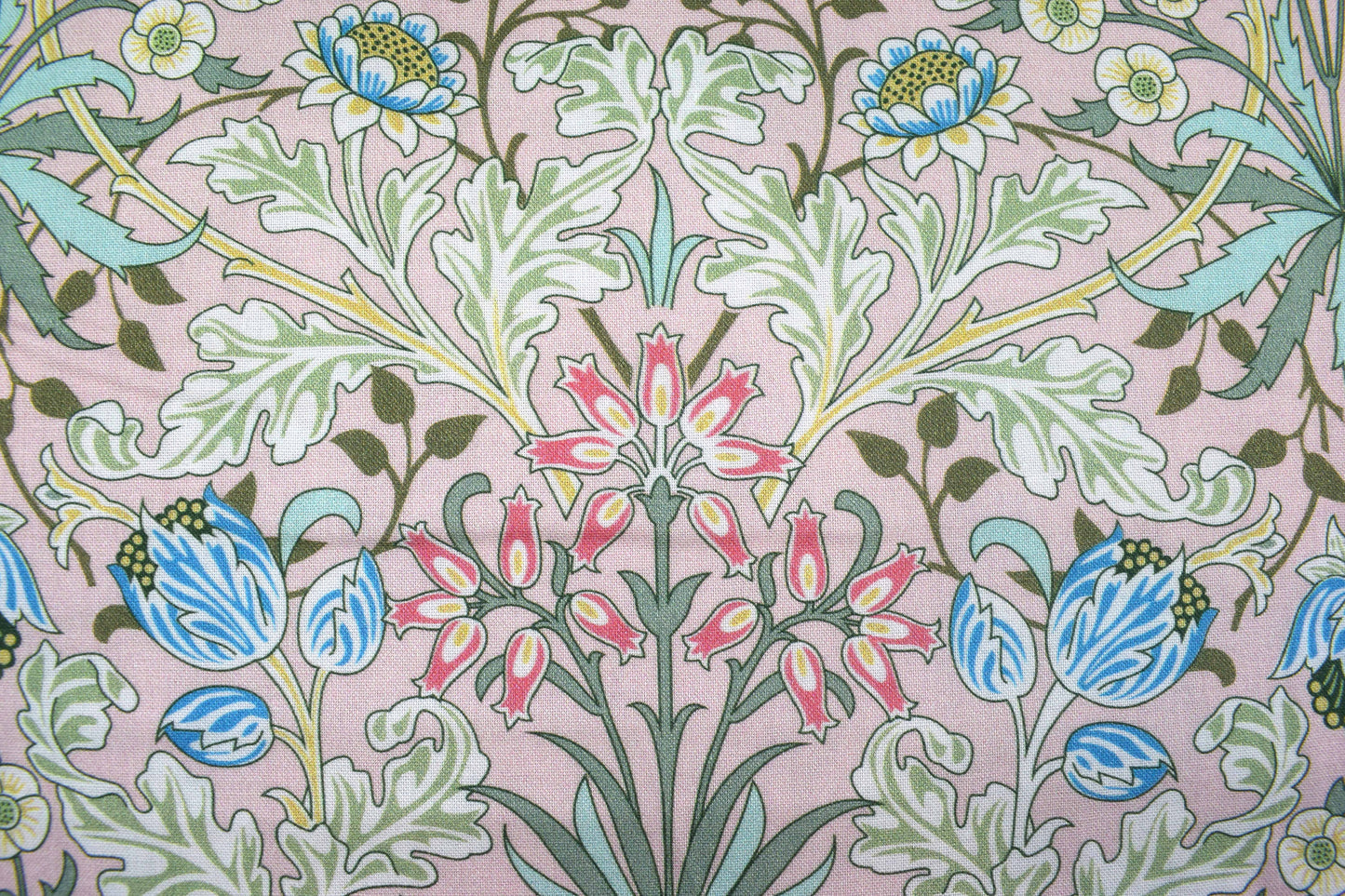 William Morris Hyacinth, Simply Nature, organic Quilting fabric, cotton fabric - Price by the Half Metre