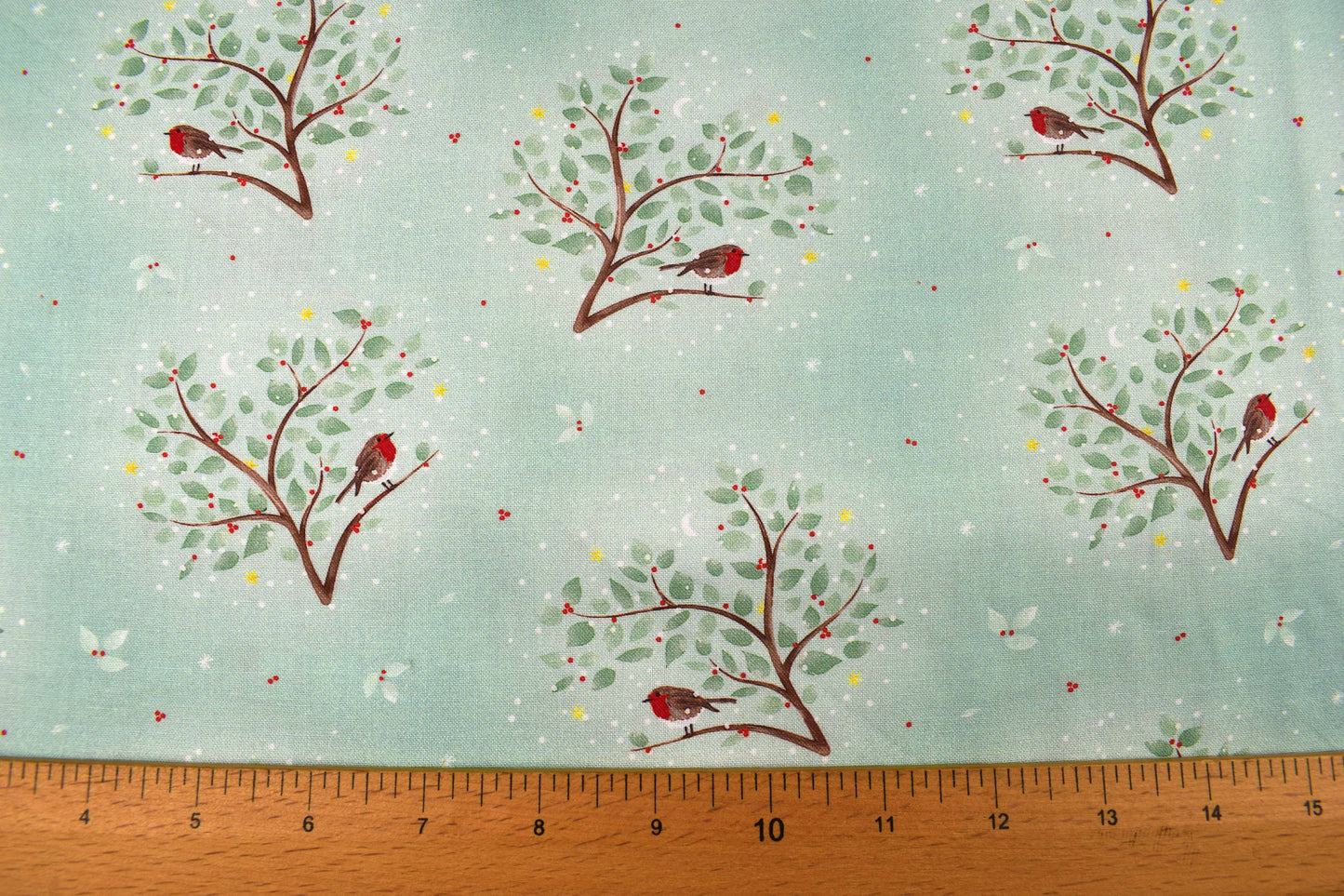 Robin fabric, Holiday quilting fabric, christmas fabric - Price by the Half Metre
