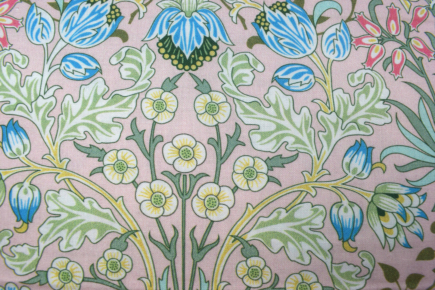 William Morris Hyacinth, Simply Nature, organic Quilting fabric, cotton fabric - Price by the Half Metre