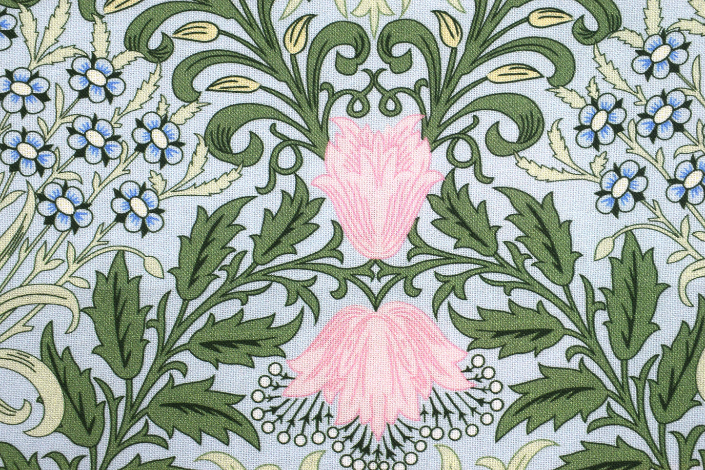 William Morris Garden, Simply Nature, organic Quilting fabric, cotton fabric - Price by the Half Metre - The Quilt Sanctuary