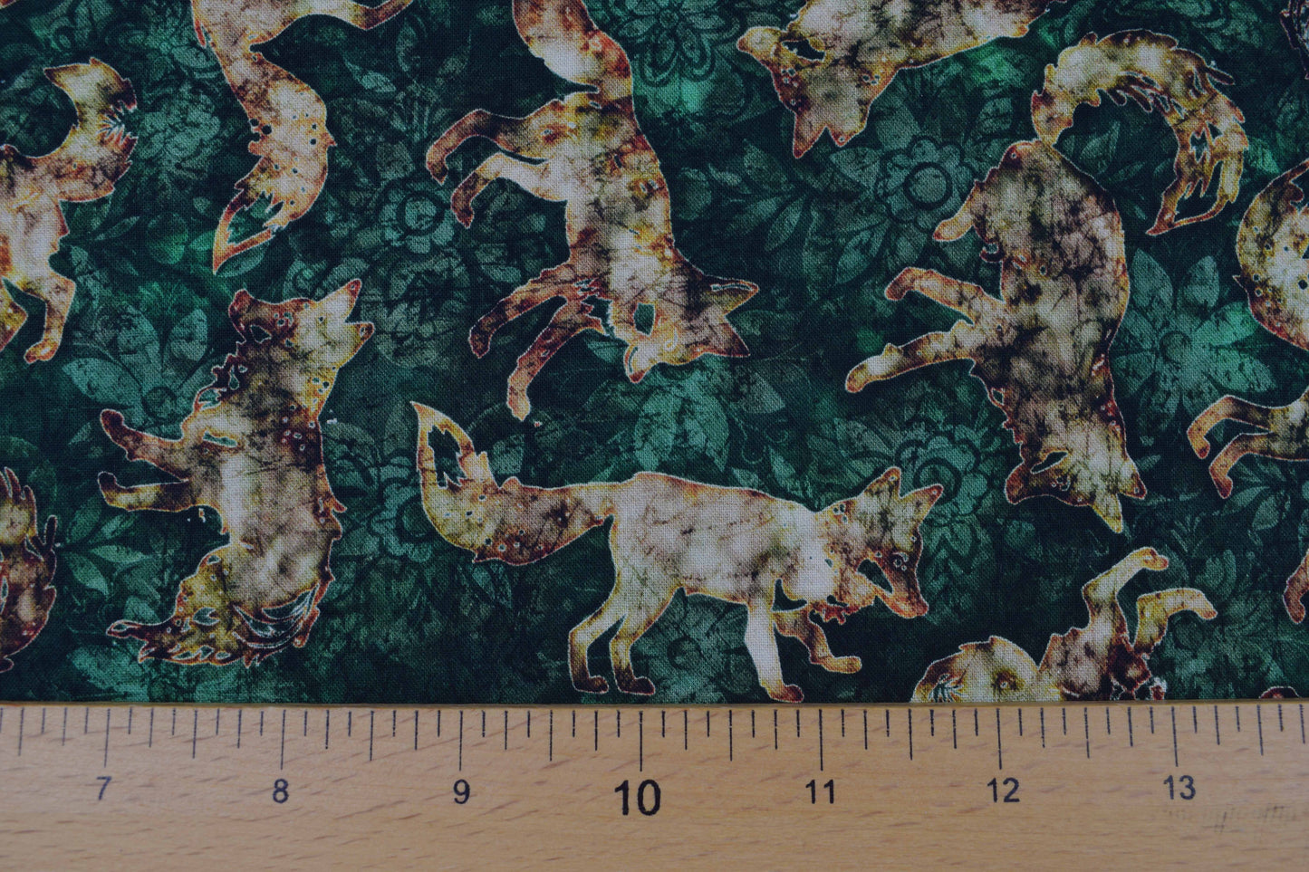 Wild Wood fox fabric, Quilting fabric, cotton fabric - Price by the Half Metre