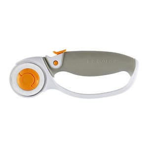 Rotary Cutter, 45 mm Titanium Fiskars, quilting, fabric cutter, craft cutter, Fiskars, 45mm rotary cutter, sewing tool, notion, quilting The Quilt Sanctuary
