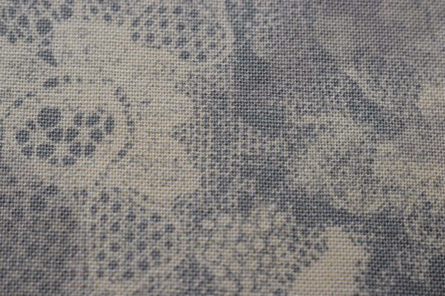 grey lace fabric, floral lace pattern, Quilting fabric by inprint Jane Makower - Price by the Half Metre The Quilt Sanctuary