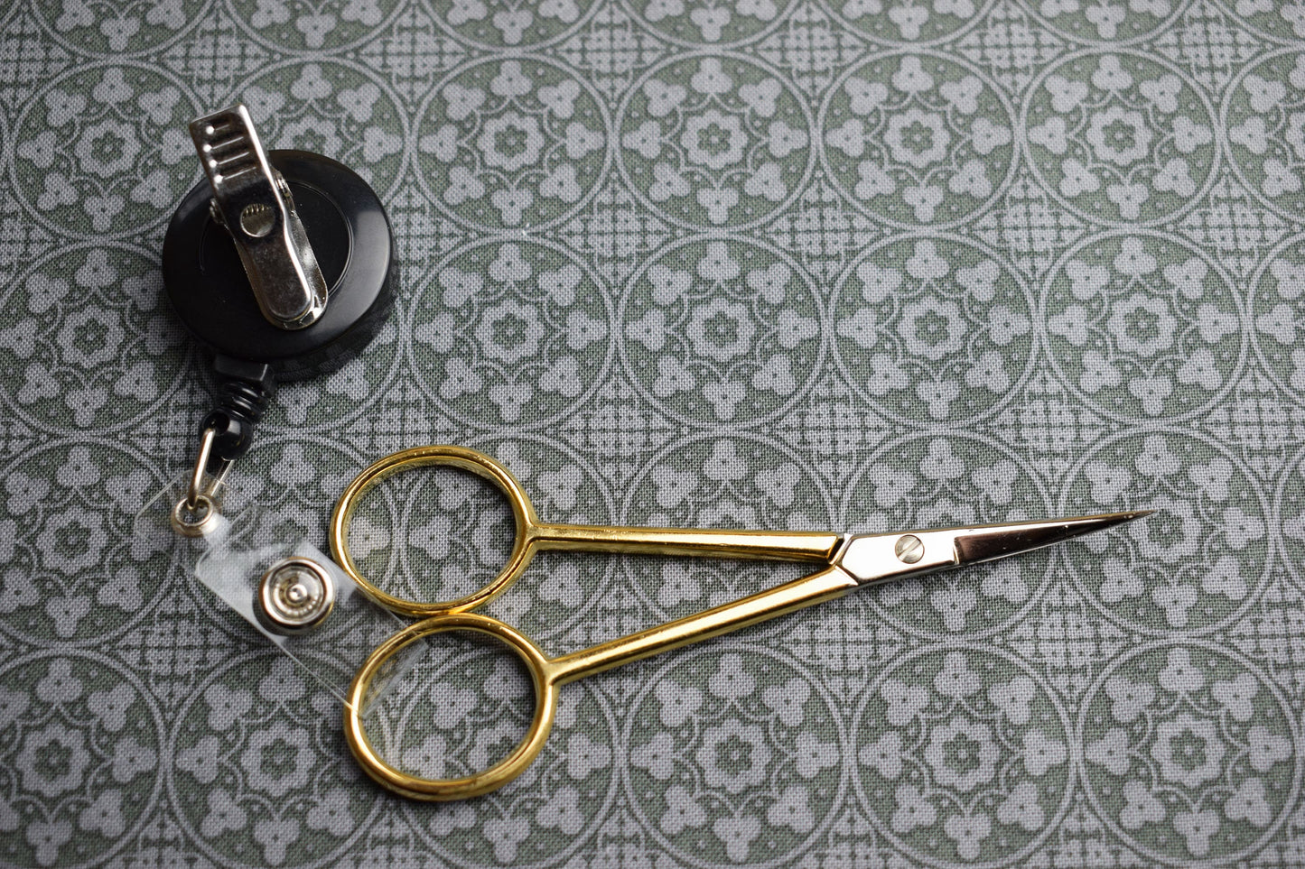 Retractable badge holder, retractable lanyard, retractable reel, scissor minder, crocodile clip, yo yo lanyard, yoyo clip, badge reels The Quilt Sanctuary