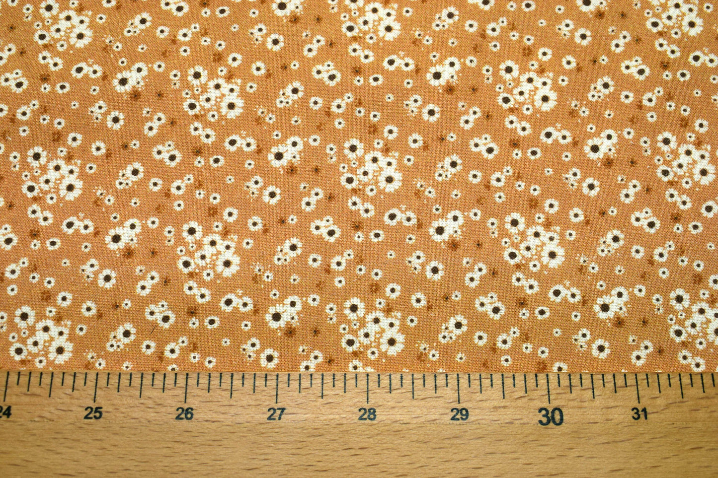 amber daisy fabric, flower Quilting fabric, cotton fabric Price by the Half Metre The Quilt Sanctuary