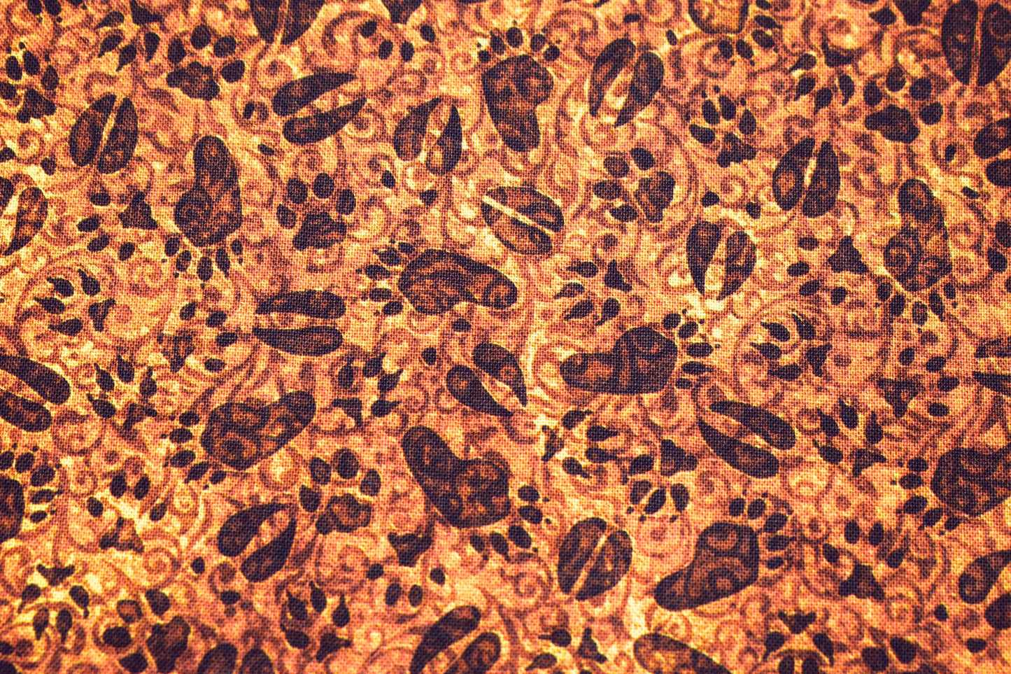 animal tracks fabric, Quilting fabric, cotton fabric, timberland trails Price by the Half Metre The Quilt Sanctuary