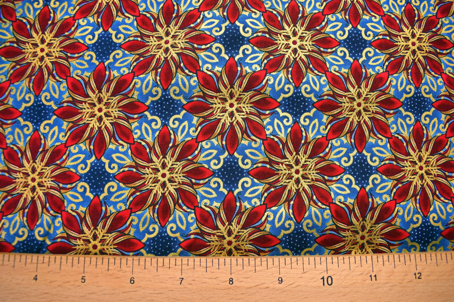 Red poinsettia Fabric , Quilting fabric, Jason Yenter - Price by the Half Metre The Quilt Sanctuary