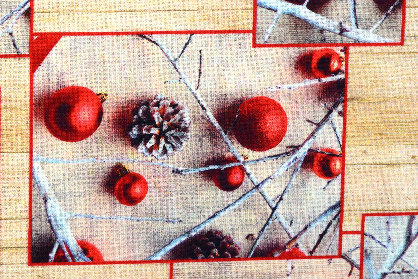 christmas bauble fabric, quilting fabric, cotton fabric, traditional christmas fabric Price by the Half Metre The Quilt Sanctuary