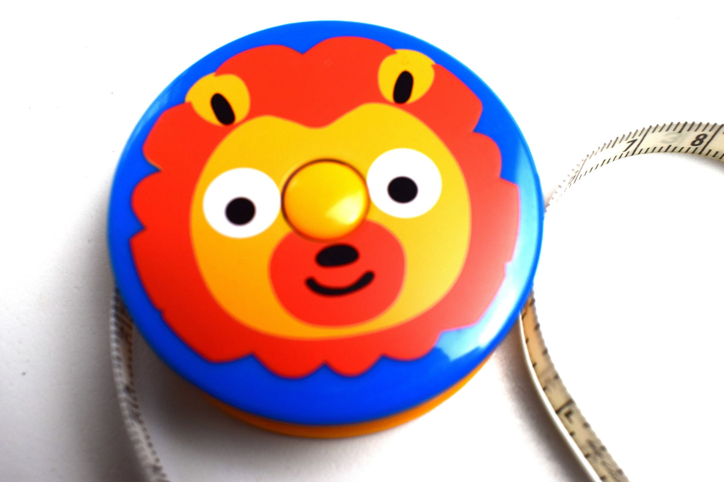 Lion Childrens tape measure, bear tape measure, metro zoo, childrens sewing, sewing gift, tape measure, retractable tape measure, The Quilt Sanctuary