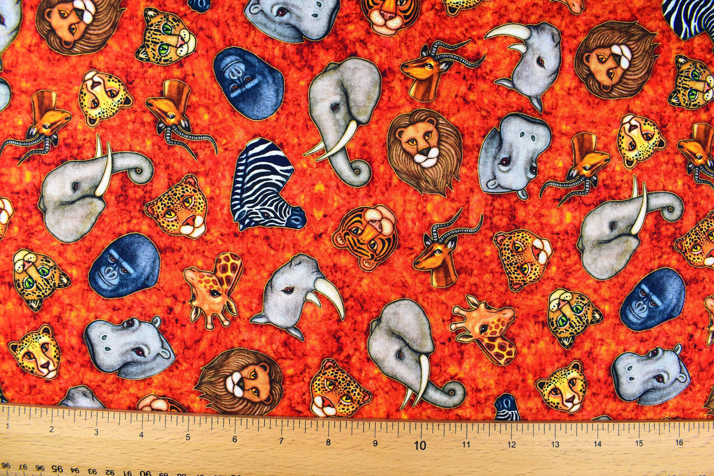 Animal heads fabric, Quilting fabric, cotton fabric, quilting treasures, Serengeti, Price by the Half Metre The Quilt Sanctuary