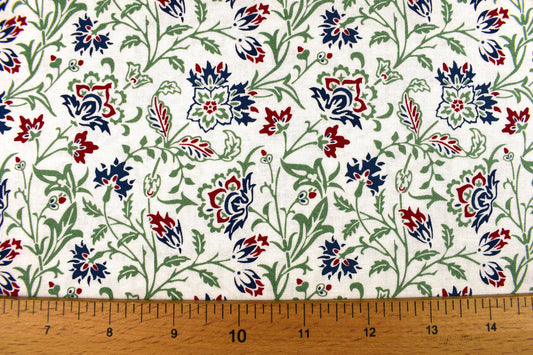 William Morris brentwood vanilla fabric, cream floral Quilting fabric, cotton fabric - Price by the Half Metre The Quilt Sanctuary