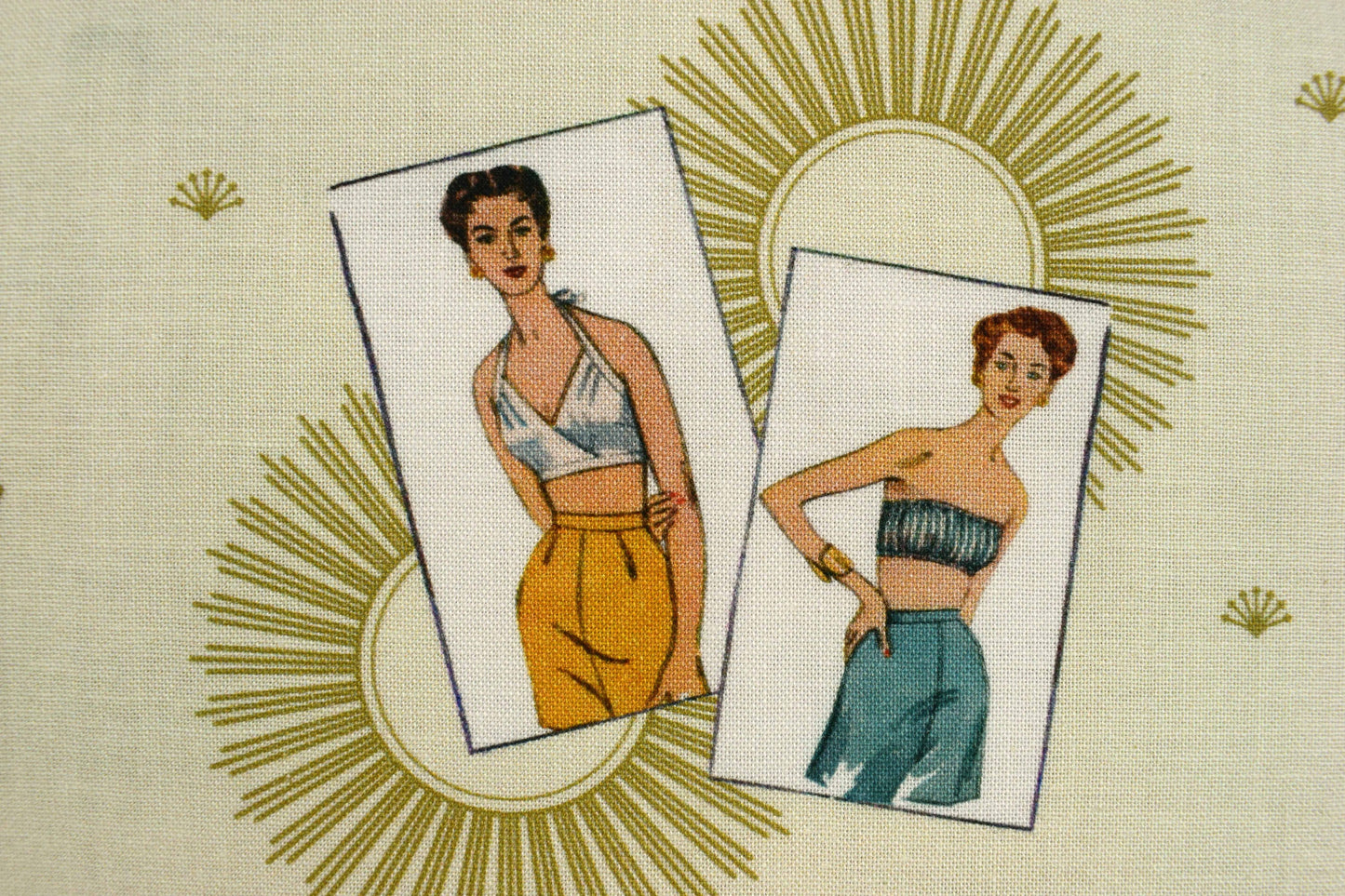 Postcard Fabric, Simplicity vintage fabrics, At the beach 1950's fashion, quilting fabric - Price by the Half Metre The Quilt Sanctuary