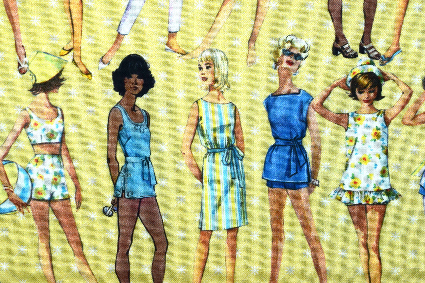 Beach outfits Fabric, Simplicity vintage fabrics, At the beach 1950's fashion, quilting fabric - Price by the Half Metre The Quilt Sanctuary
