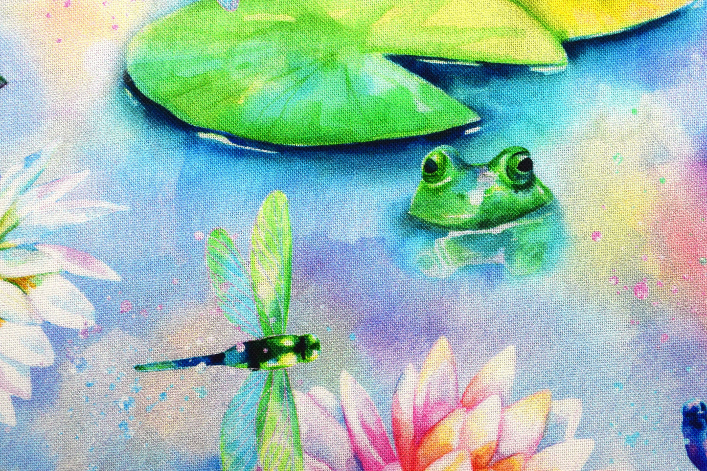 water lily fabric, Frog fabric, Quilting fabric, cotton fabric, Hoffman fabrics - Price by the Half Metre The Quilt Sanctuary