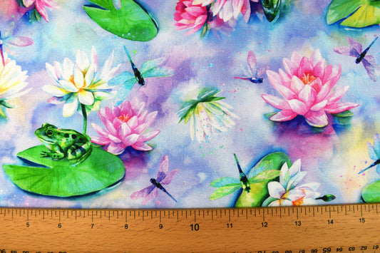 water lily fabric, Frog fabric, Quilting fabric, cotton fabric, Hoffman fabrics - Price by the Half Metre The Quilt Sanctuary