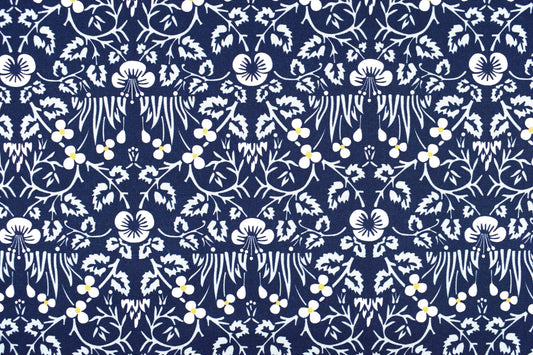 William Morris Eyebright, Natures dream, organic Quilting fabric, floral cotton fabric - Price by the Half Metre The Quilt Sanctuary