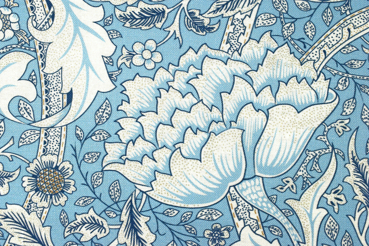 William Morris Tom Tit, Natures dream, organic Quilting fabric, floral cotton fabric - Price by the Half Metre The Quilt Sanctuary