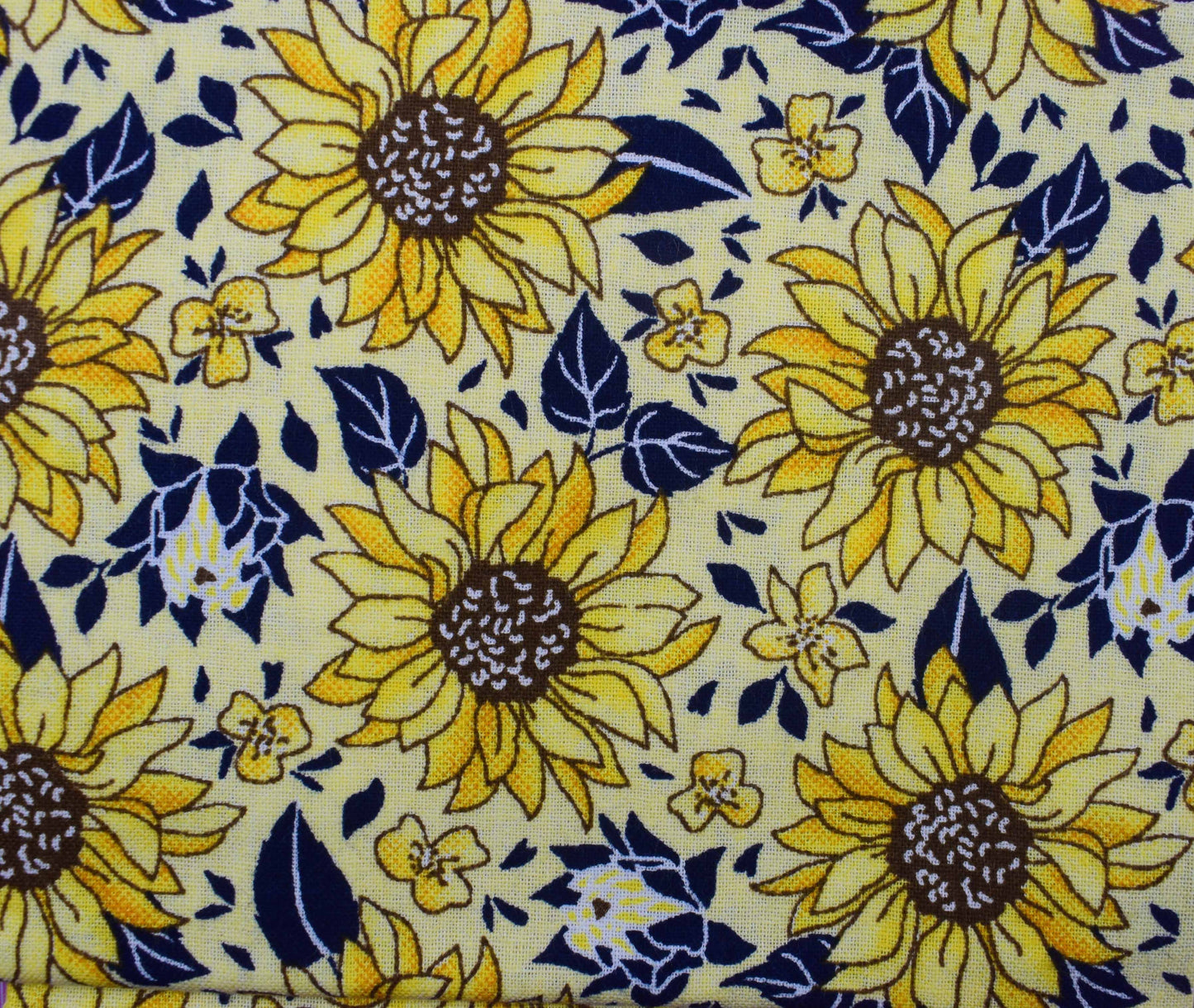 Sunflower fat Quarter Bundle, Cotton quilting fabric, - The Quilt Sanctuary