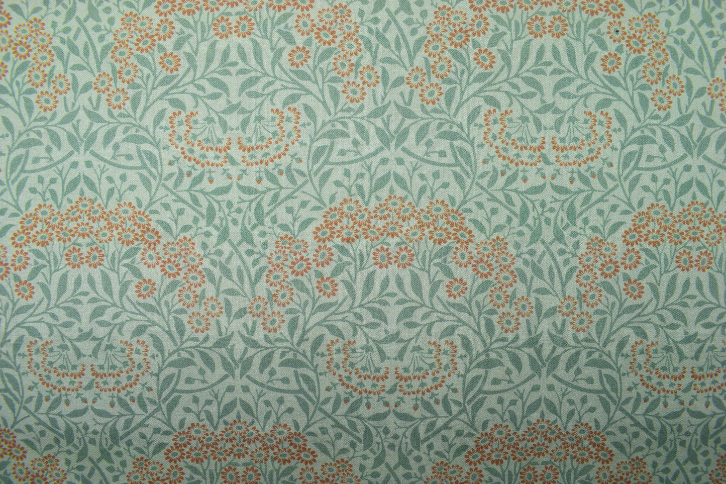 William Morris Michaelmas Daisy Fabric, Kelmscott Garden Cotton Quilting -  Price by the Half Metre - The Quilt Sanctuary