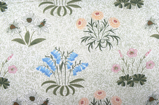 William Morris Lily, Simply Nature, organic Quilting fabric, cotton fabric - Price by the Half Metre - The Quilt Sanctuary