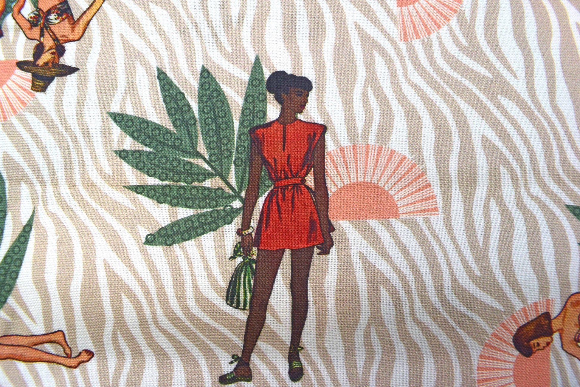 Sunset Safari Retro Fashion Quilting Fabric -  Price by the Half Metre - The Quilt Sanctuary
