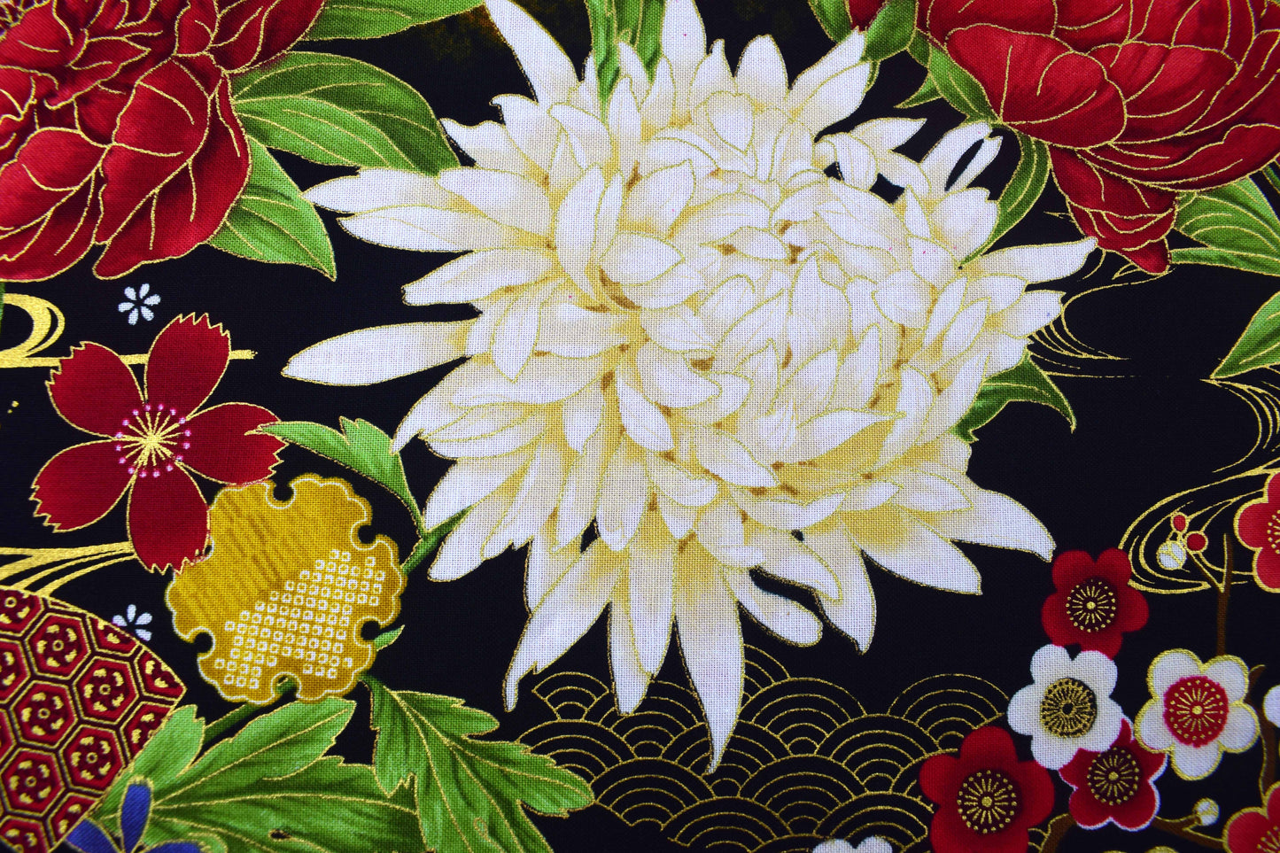 Lotus Garden fabric panel, Japanese Quilting panel - The Quilt Sanctuary