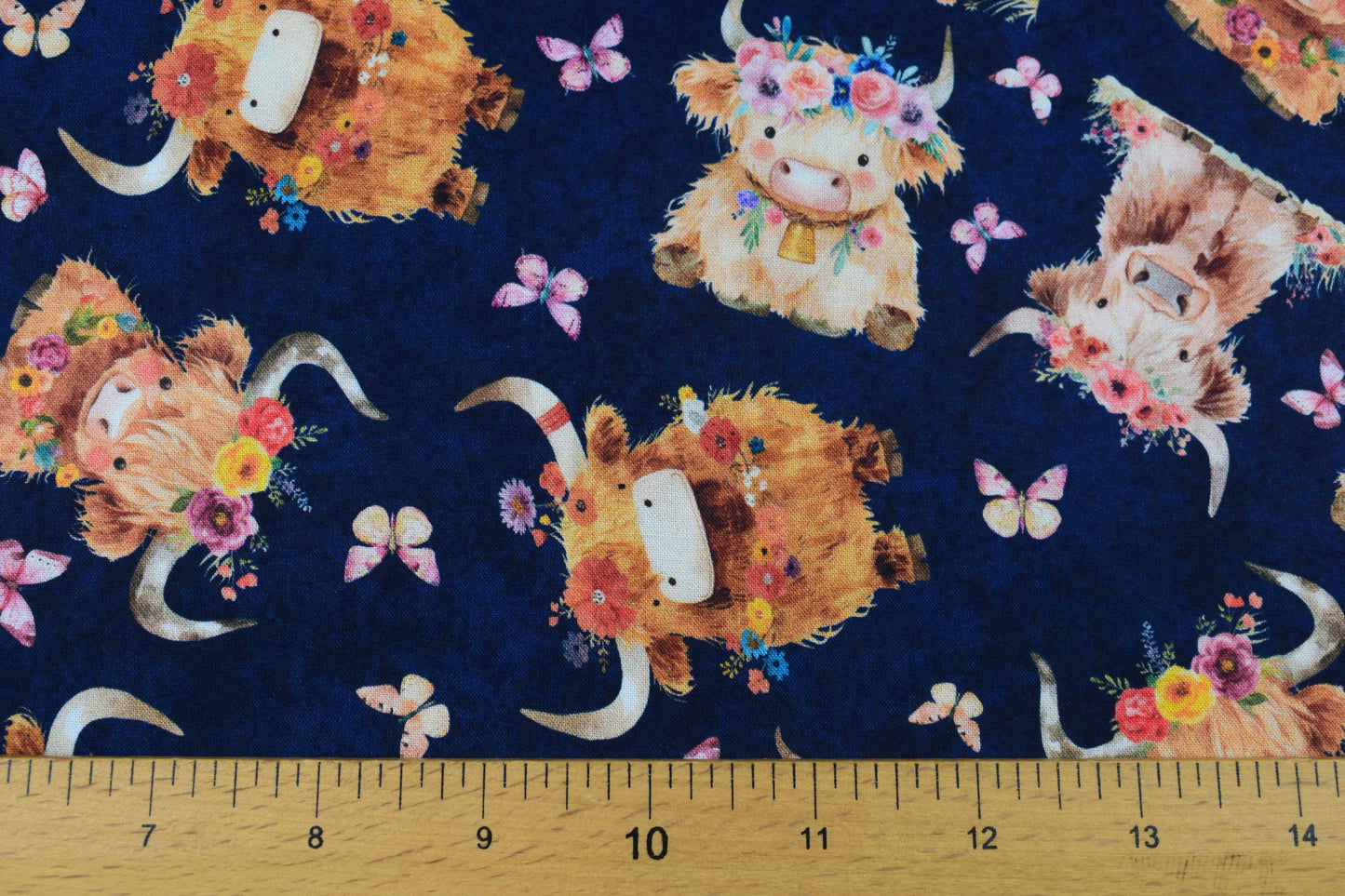 curly Highland cow Cotton Quilting fabric - price by the Half Metre