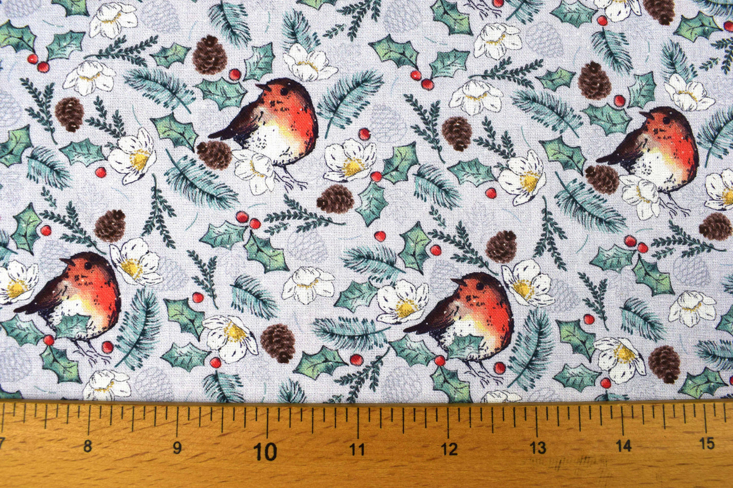 Little Christmas Robin fabric, Holiday quilting fabric, christmas fabric -  Price by the Half Metre