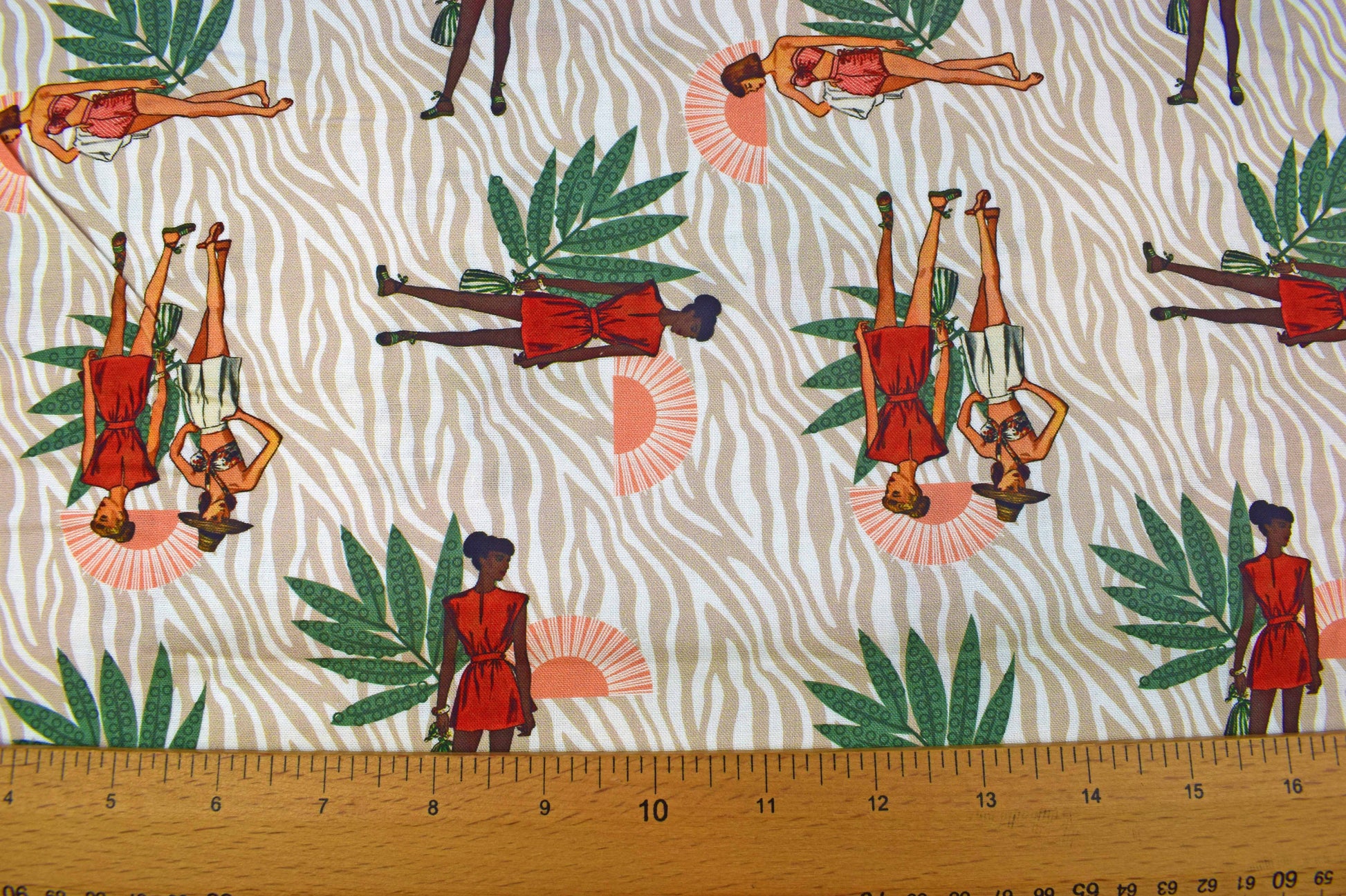 Sunset Safari Retro Fashion Quilting Fabric -  Price by the Half Metre - The Quilt Sanctuary