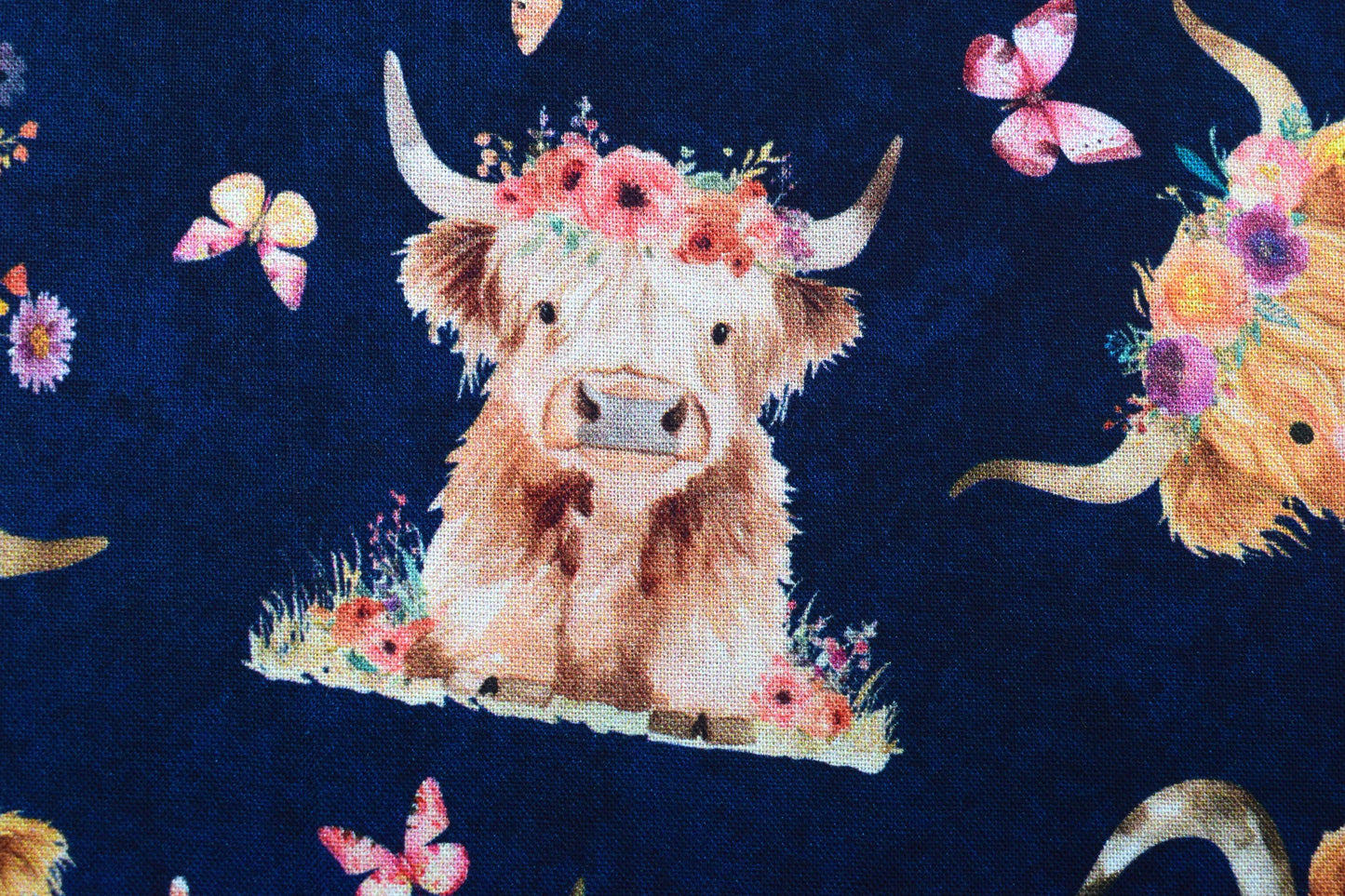 curly Highland cow Cotton Quilting fabric - price by the Half Metre