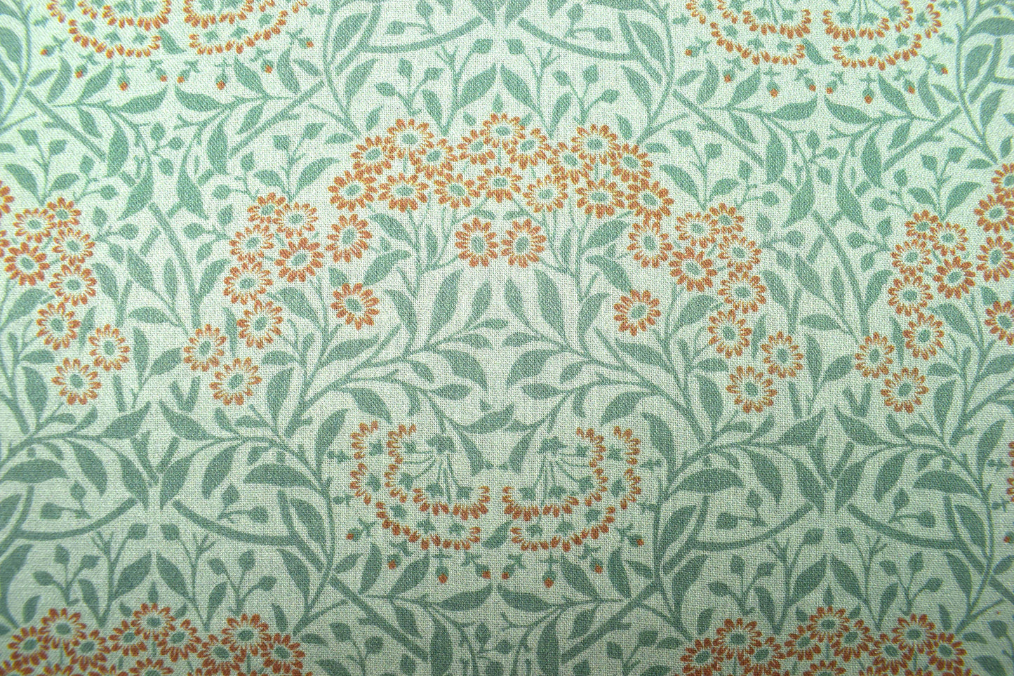 William Morris Michaelmas Daisy Fabric, Kelmscott Garden Cotton Quilting -  Price by the Half Metre - The Quilt Sanctuary