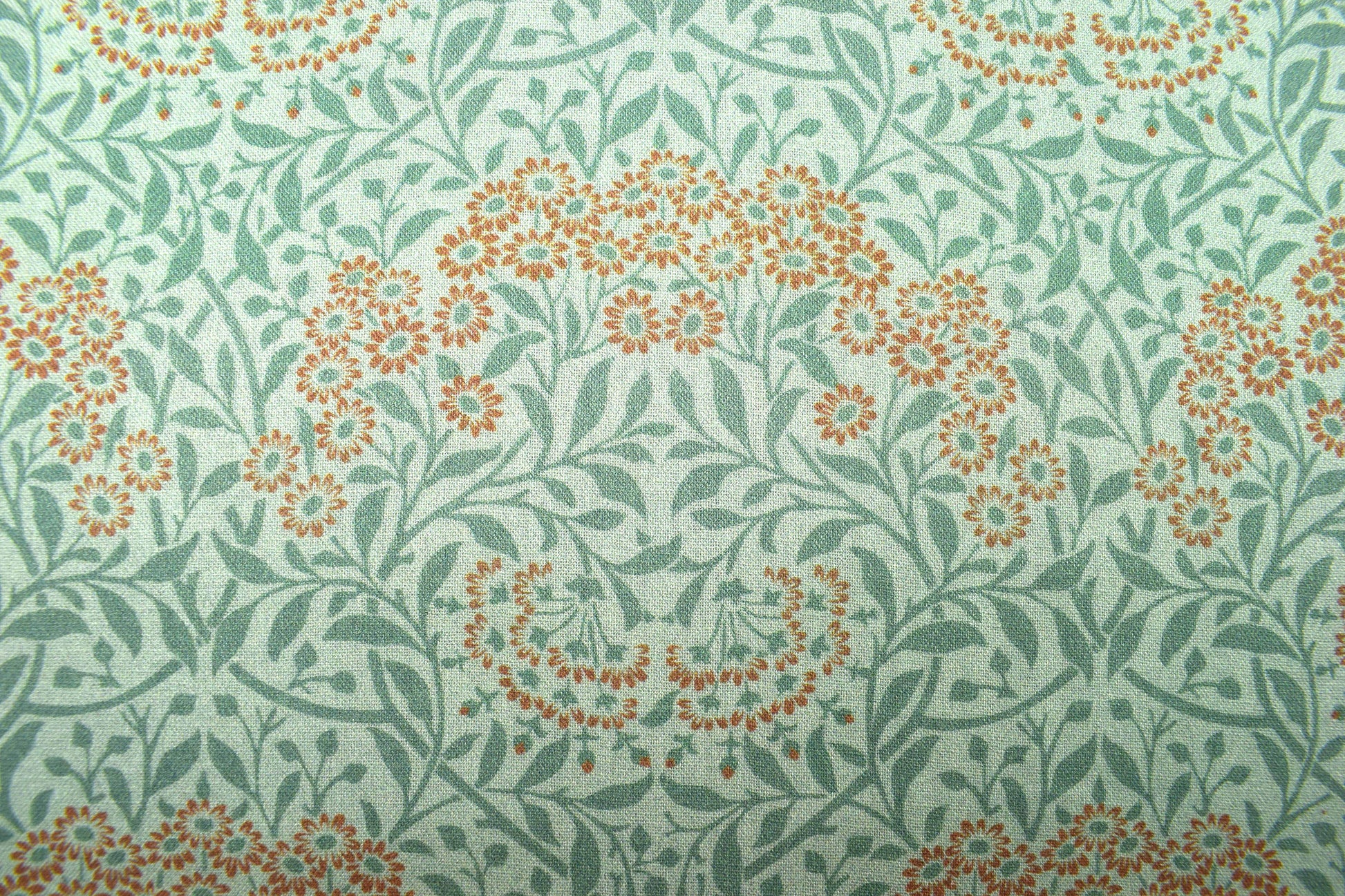 William Morris Michaelmas Daisy Fabric, Kelmscott Garden Cotton Quilting -  Price by the Half Metre - The Quilt Sanctuary