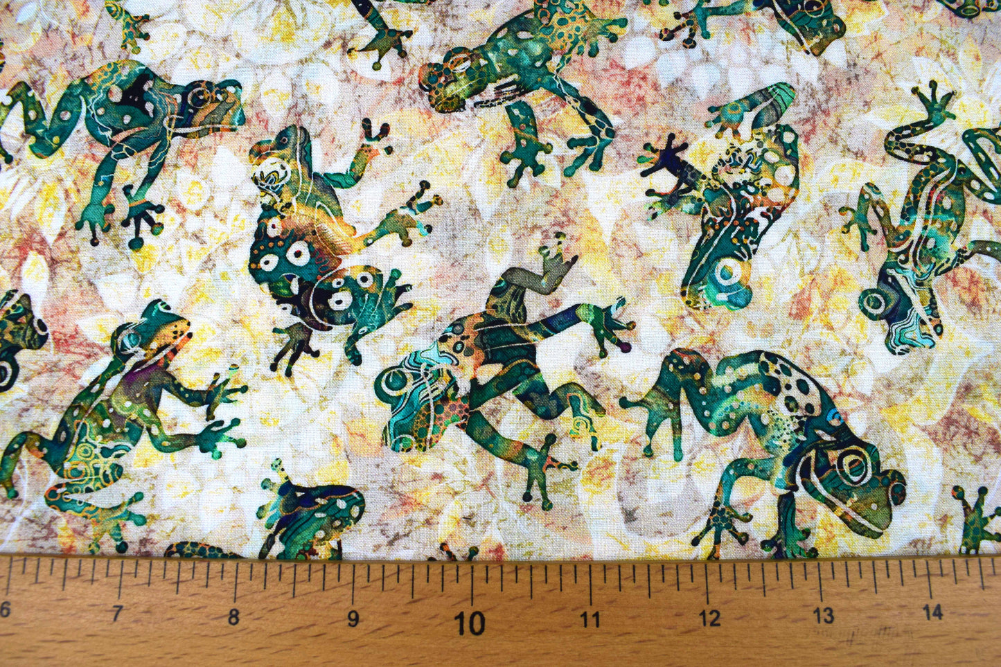 Frog fabric, Quilting fabric, cotton fabric -  Price by the Half Metre