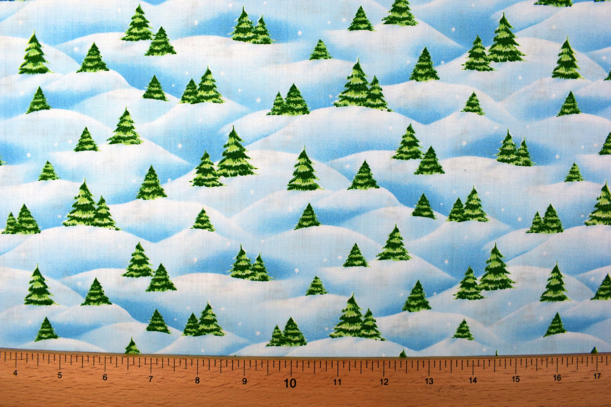 Christmas tree fabric, quilting fabric - Price by the Half Metre - The Quilt Sanctuary
