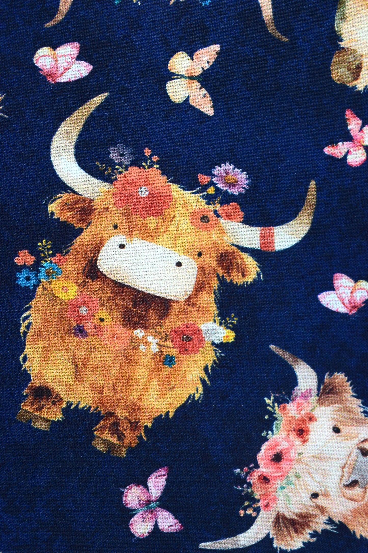 curly Highland cow Cotton Quilting fabric - price by the Half Metre