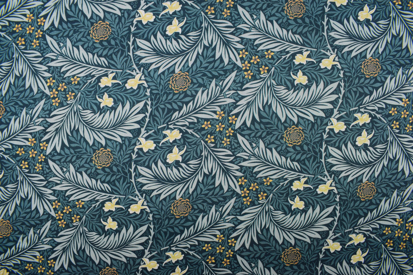 William Morris Larkspur Fabric, Kelmscott Garden Cotton Quilting -  Price by the Half Metre - The Quilt Sanctuary