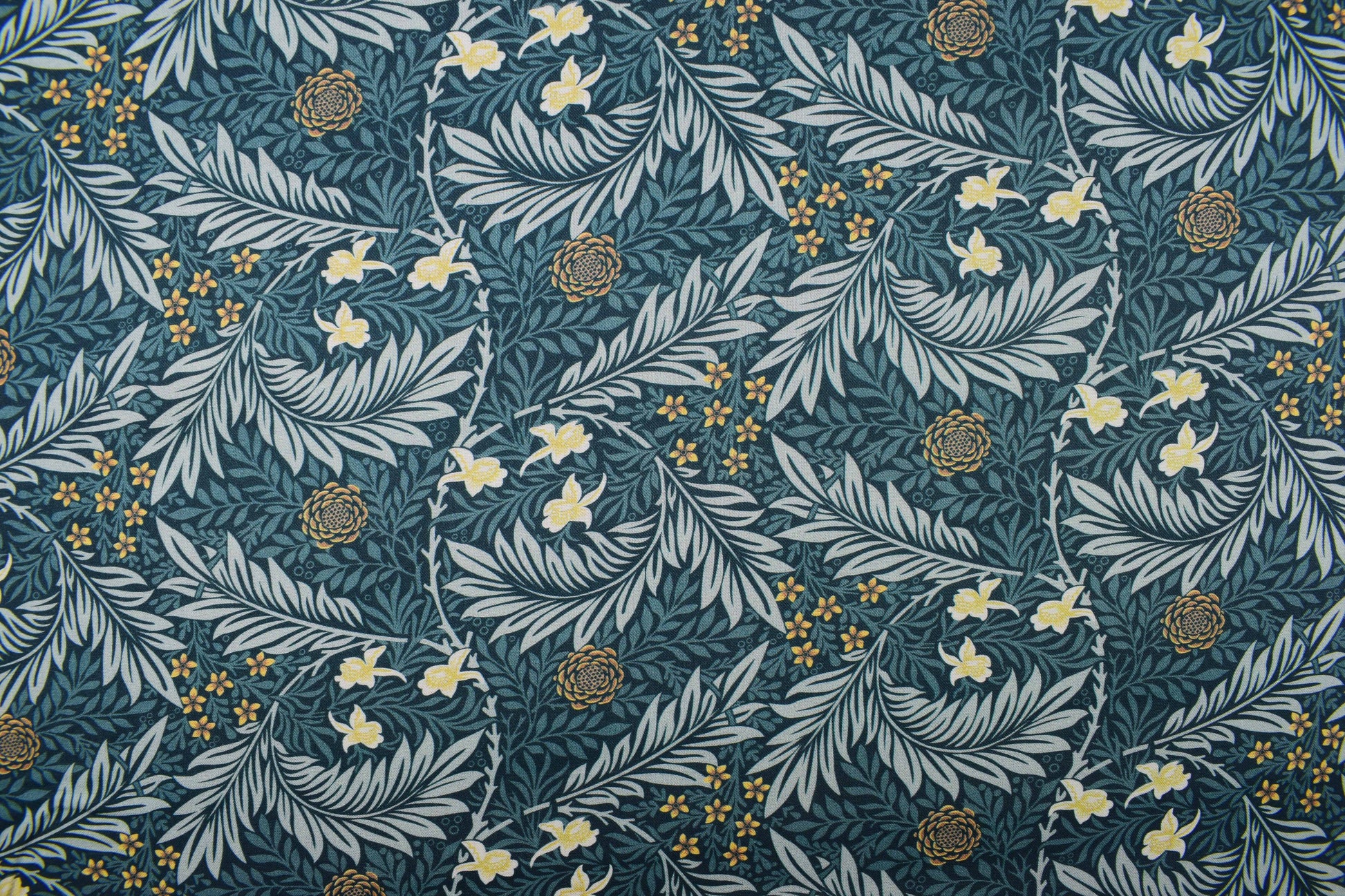 William Morris Larkspur Fabric, Kelmscott Garden Cotton Quilting -  Price by the Half Metre - The Quilt Sanctuary