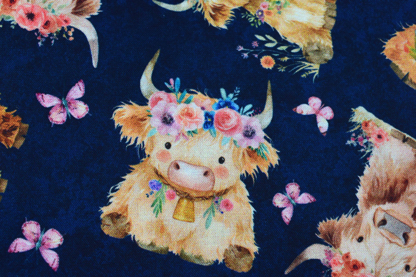curly Highland cow Cotton Quilting fabric - price by the Half Metre