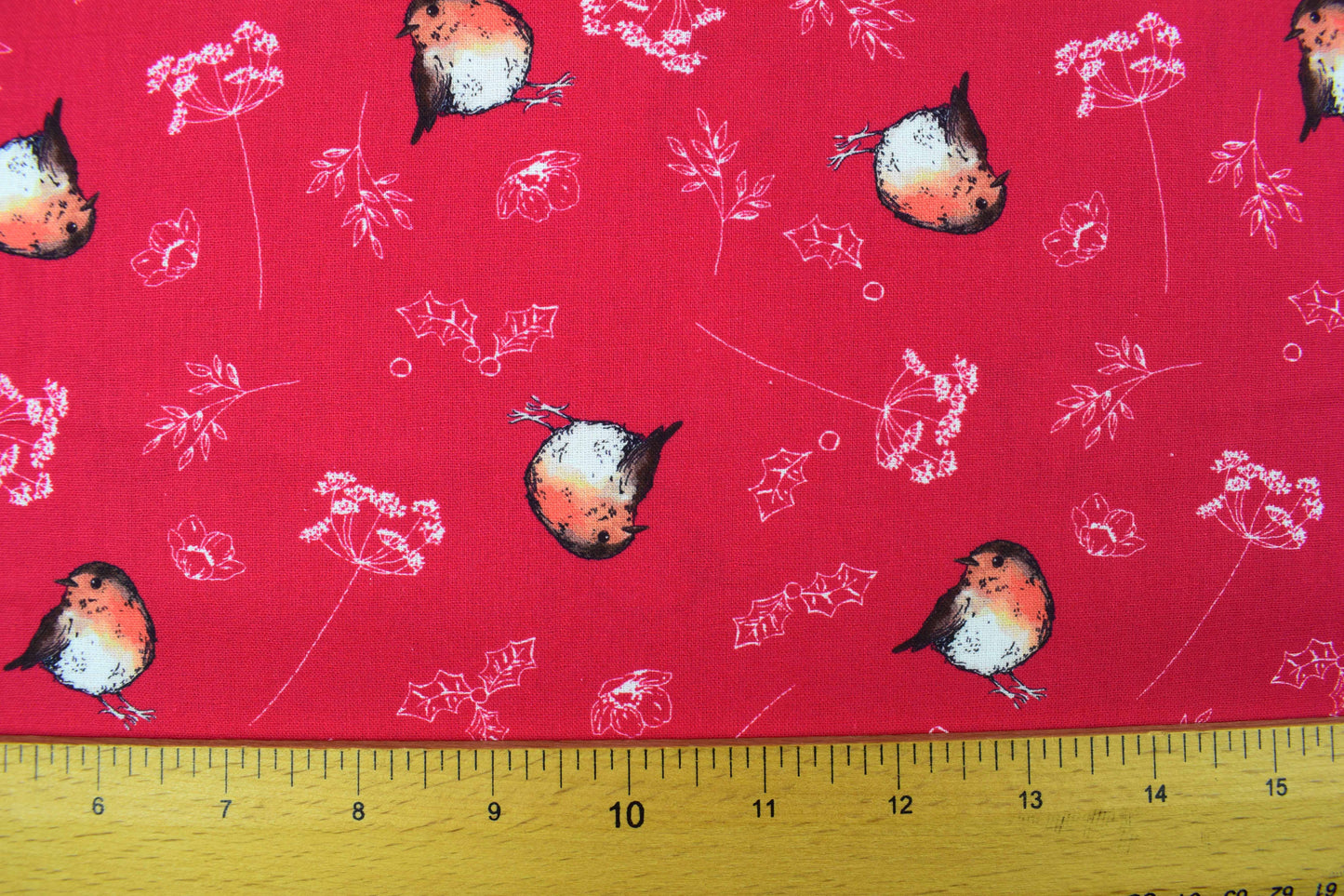 Little Christmas Robin fabric, Holiday quilting fabric, christmas fabric -  Price by the Half Metre