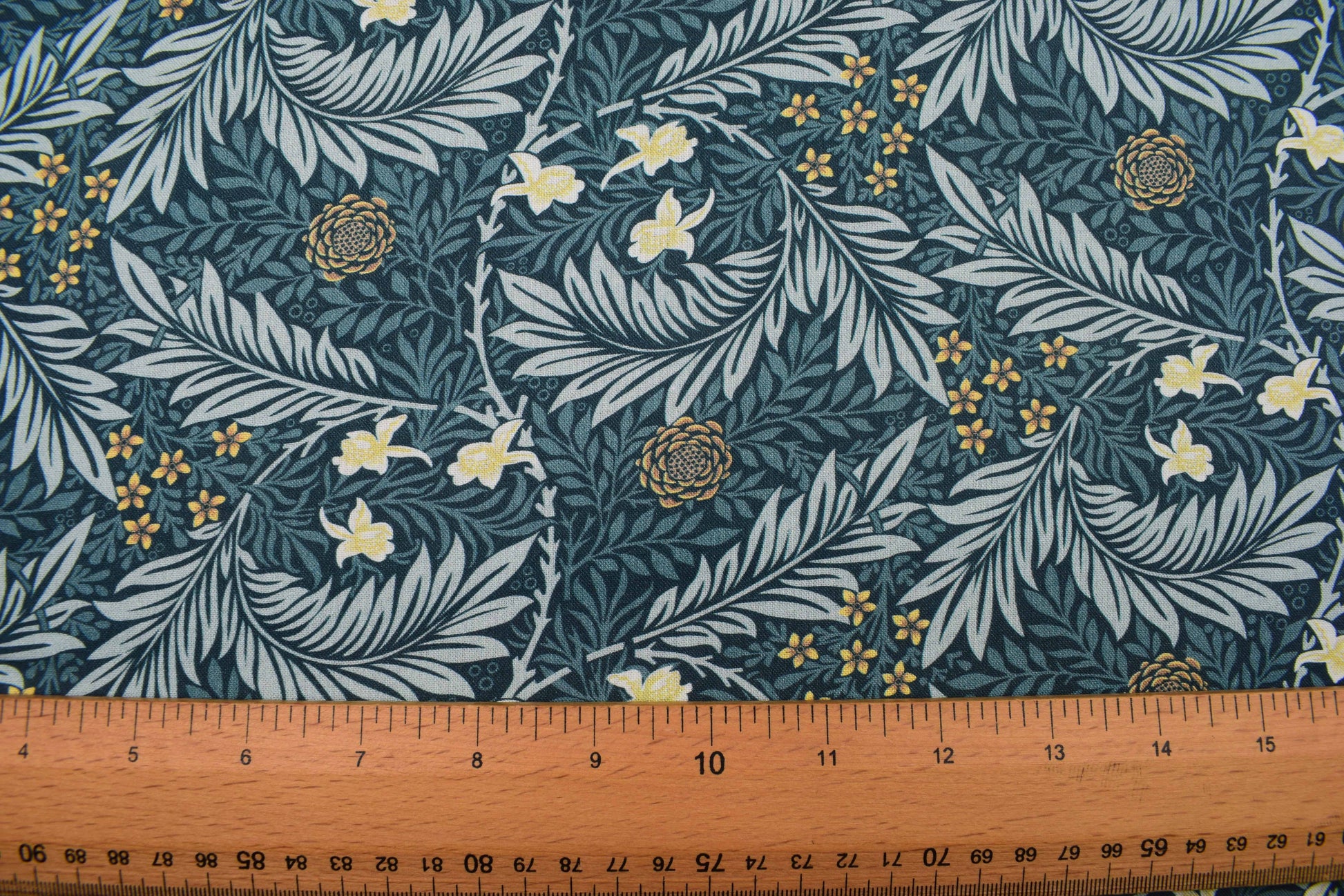 William Morris Larkspur Fabric, Kelmscott Garden Cotton Quilting -  Price by the Half Metre - The Quilt Sanctuary