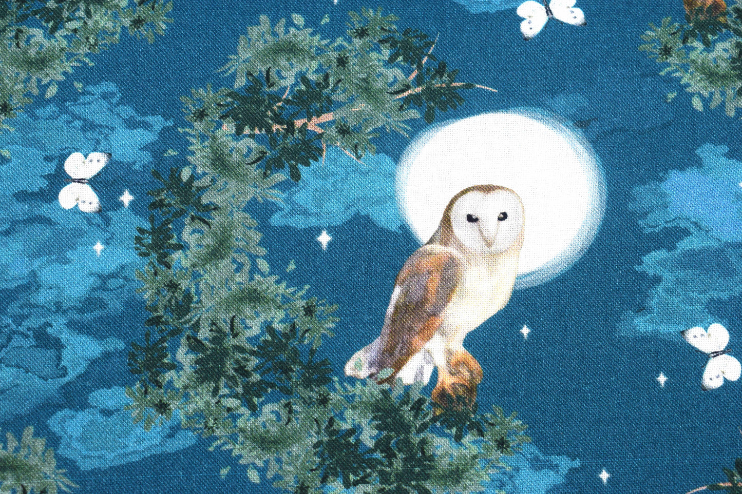 Night Owl Quilting Fabric, Barn owl cotton -  Price by the Half Metre