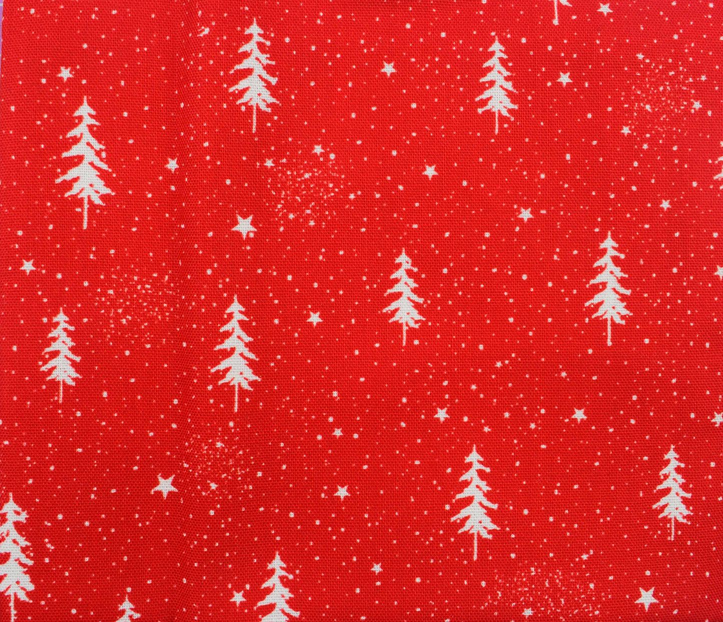 Christmas Polar Bear Cotton Fat Quarter Bundle – Winter Quilting Fabrics