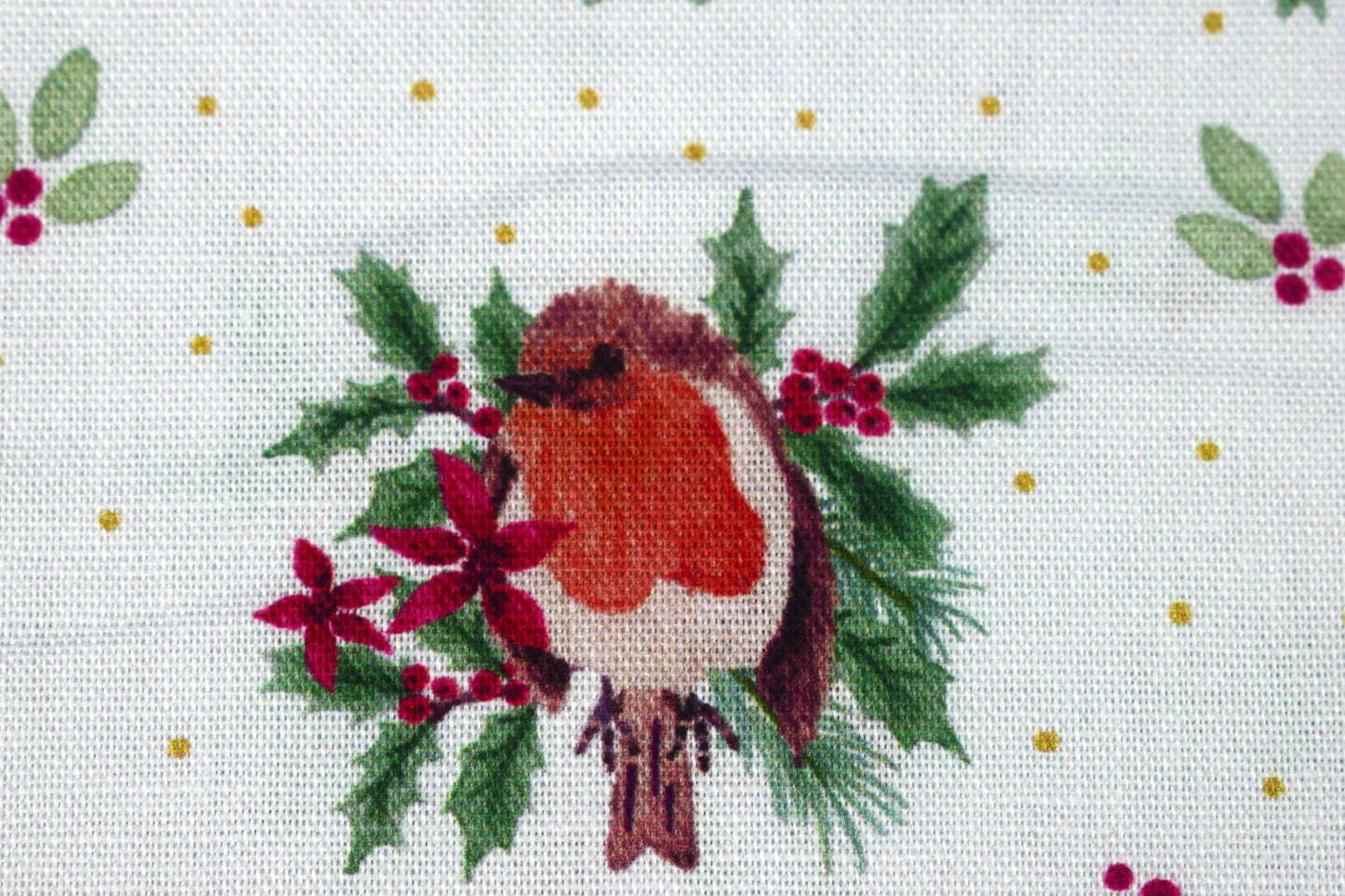 Christmas Robin fabric, Holiday quilting fabric -  Price by the Half Metre