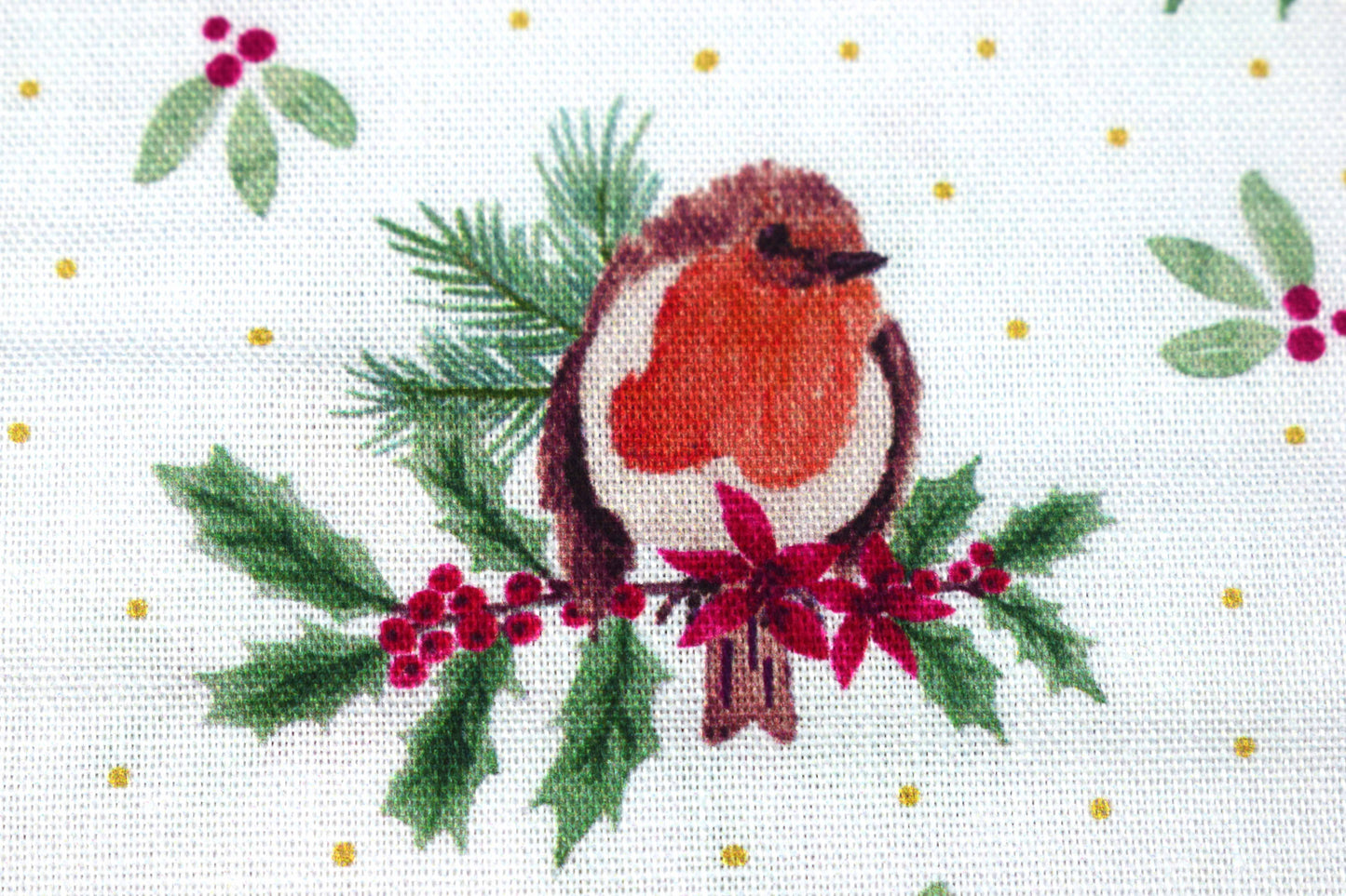 Christmas Robin fabric, Holiday quilting fabric -  Price by the Half Metre
