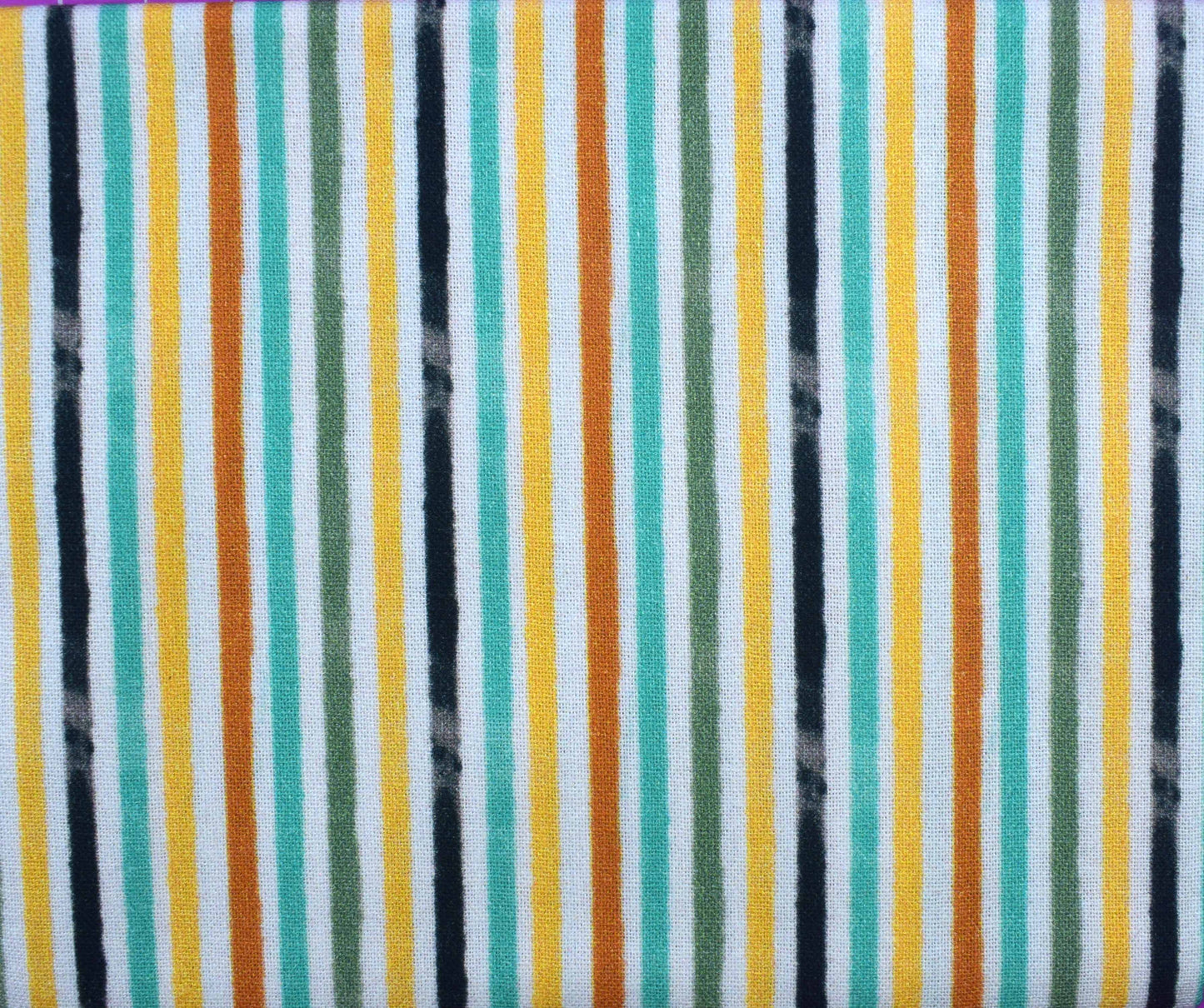 Lion Print Cotton Fat Quarter Bundle – Bold Safari & Stripe Quilting Fabrics