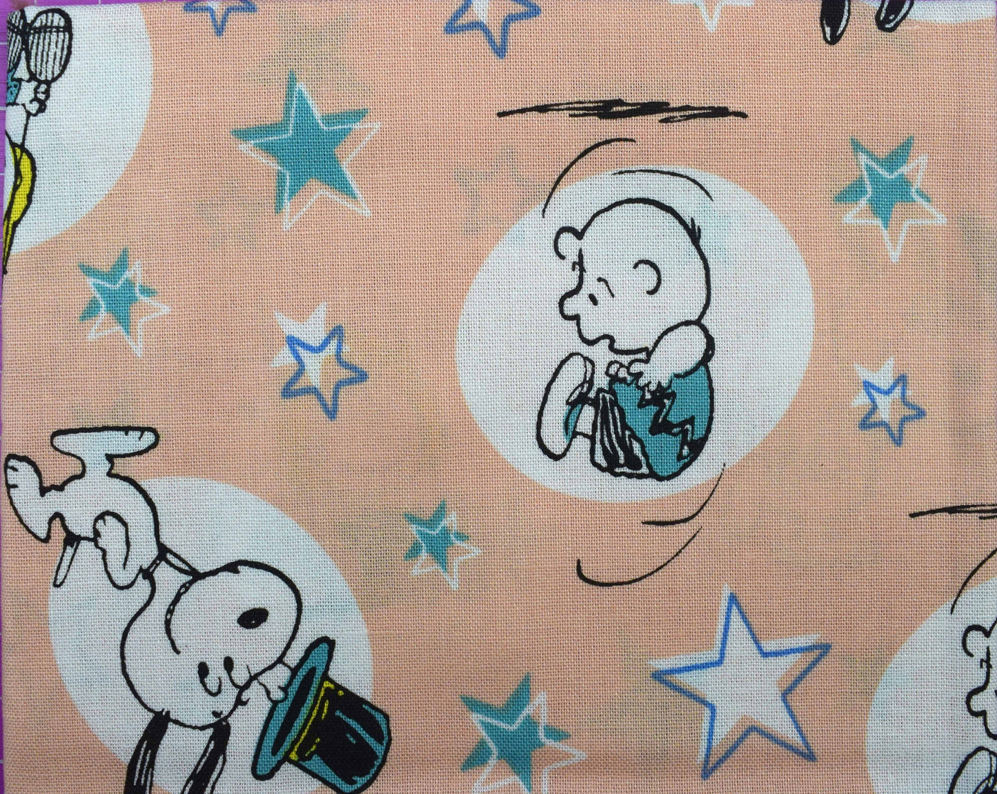 Snoopy Circus, Peanuts Fat quarter Bundle, Cotton quilting fabric - The Quilt Sanctuary