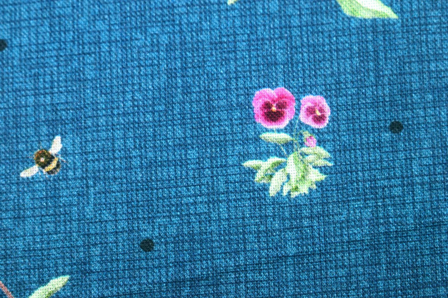 Country Pheasant Wreath Quilting Cotton -  Price by the Half Metre